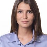 Insegnate di psicologia, impartisce lezioni private a studenti che frequentano il liceo o istituto tecnico